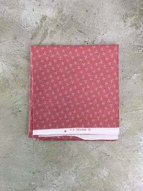 Vintage ps designs pink blue floral quilt Fabric - 1.25 yards